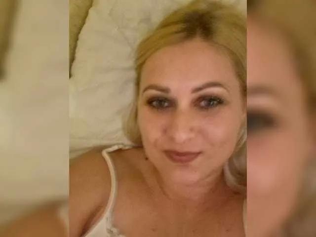 Freechat Enni1 on BongaCams