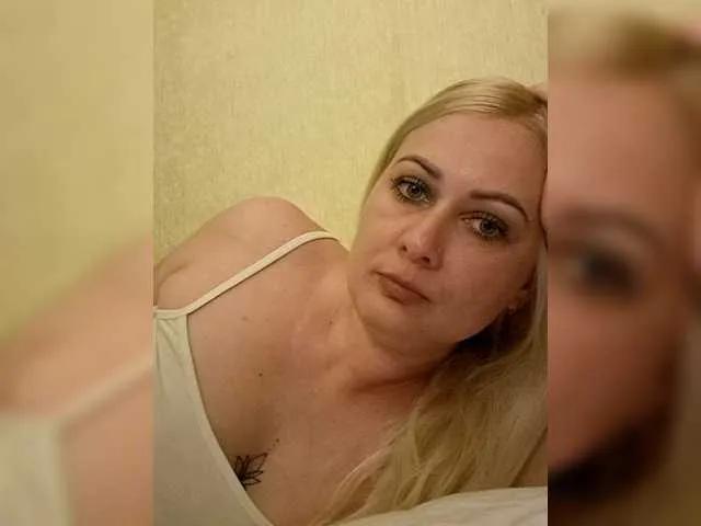 Freechat Enni1 on BongaCams