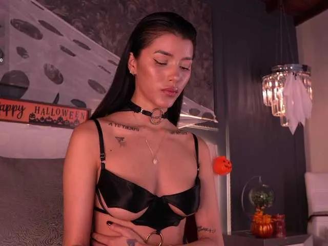 Offline EvaMoretti on BongaCams