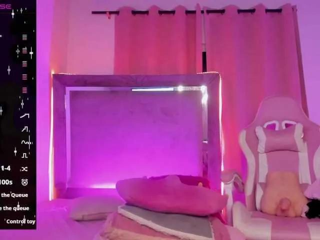 Offline Evellyyn on BongaCams