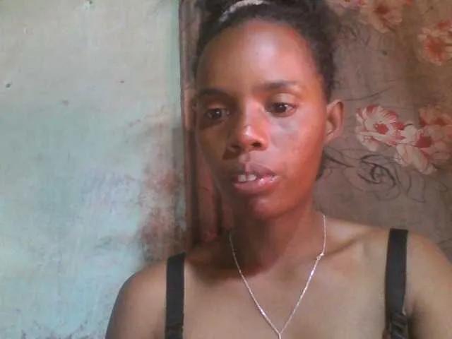 Offline Fanihsexy on BongaCams