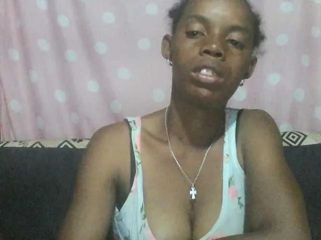 Offline Fanihsexy on BongaCams