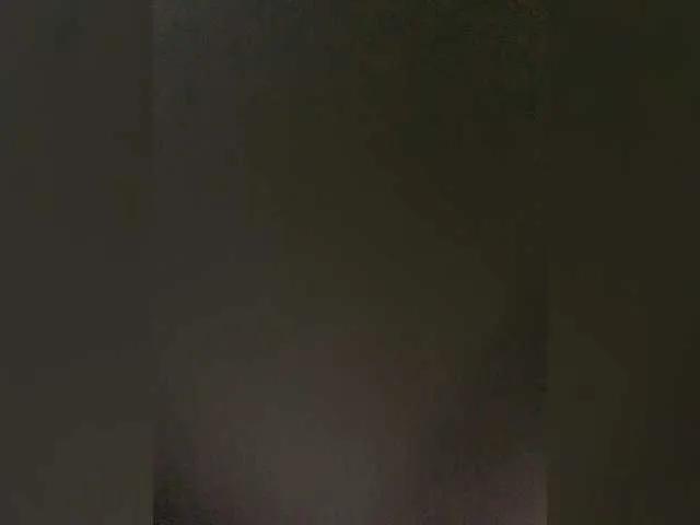 Offline FeeBee on BongaCams