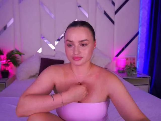 Offline FloraGreys on BongaCams