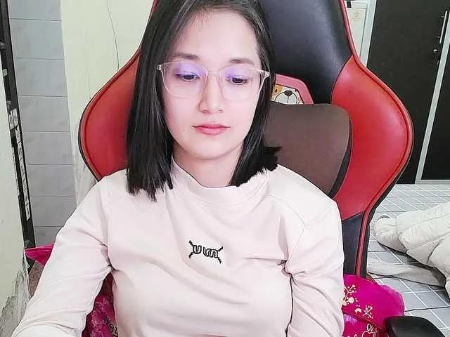 Offline Hana099 on BongaCams