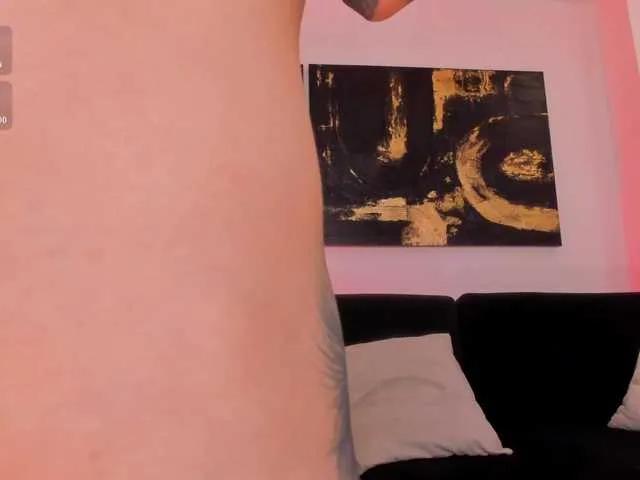 Freechat HannaConnor on BongaCams