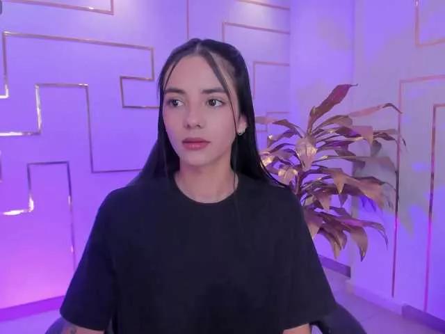Offline HannahJames on BongaCams
