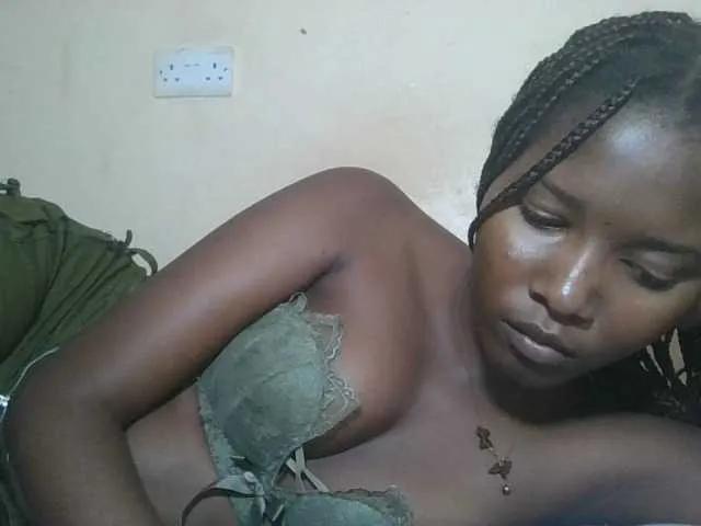 Offline Hornyqueen4 on BongaCams