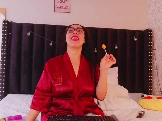 Freechat Hotlatinateacher on BongaCams