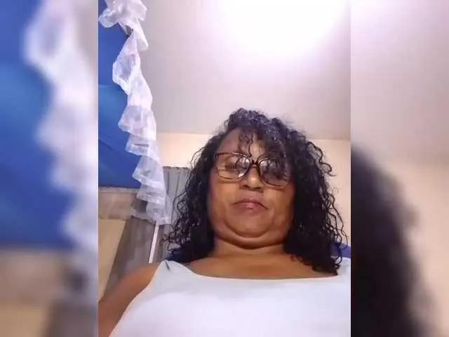 Freechat hotmomsexy on BongaCams