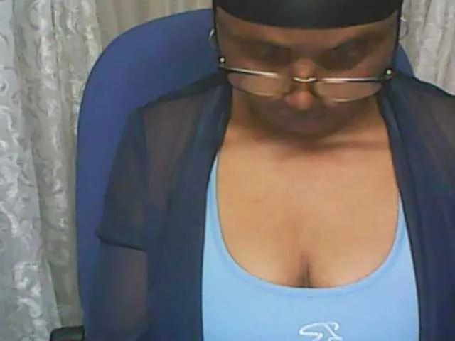 Freechat hotmomsexy on BongaCams