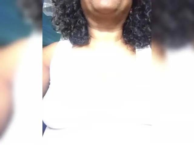 Freechat hotmomsexy on BongaCams