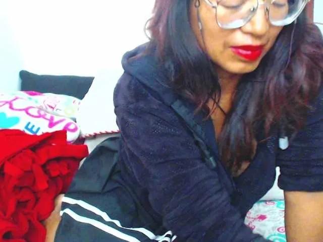 HOTTTSKIN on BongaCams 