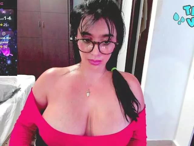 Offline HUGETITS90XX on BongaCams