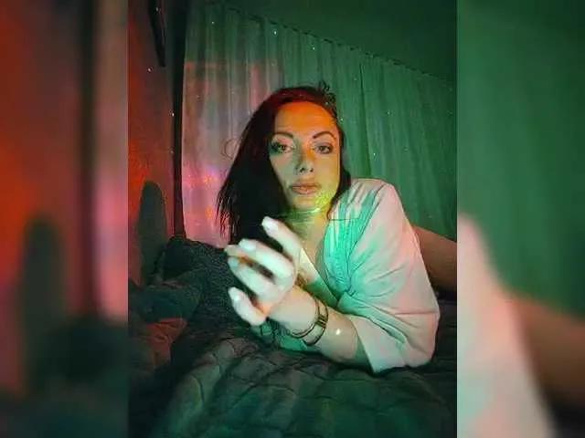 Offline IndikaSativa007 on BongaCams