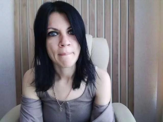Freechat InjaAtHome on BongaCams