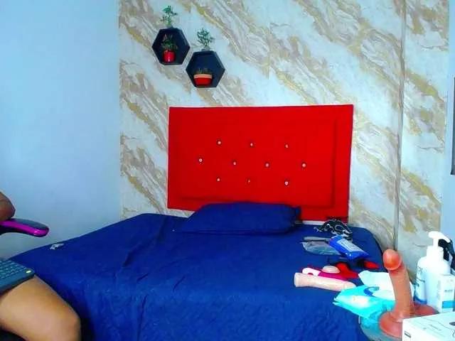 Offline Issa-love on BongaCams