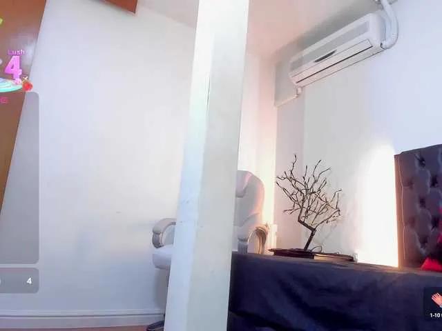 Offline ivi-lopezz on BongaCams