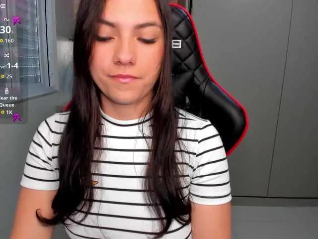 Offline ivyy-scott on BongaCams