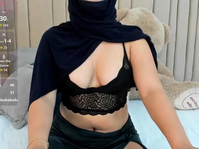 Offline izadii on BongaCams