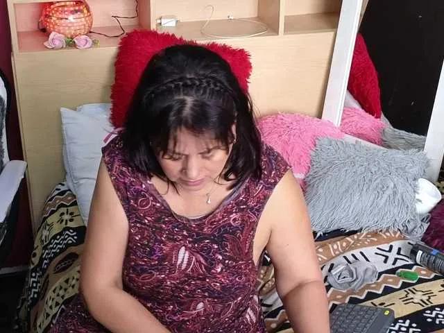 Offline Kaily-jonness on BongaCams