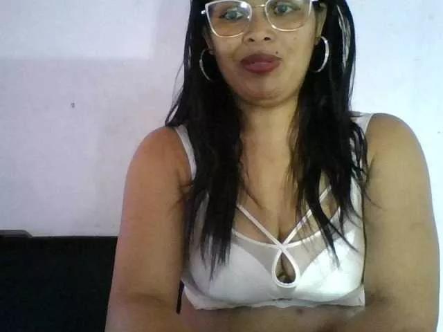 Offline Karenne on BongaCams