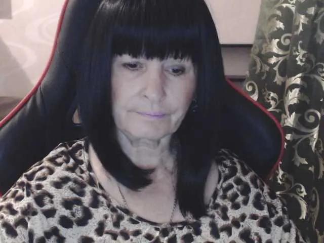 Offline KatarinaGloss on BongaCams