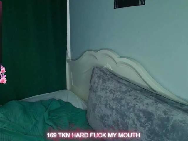 Offline katerine-Monroe on BongaCams