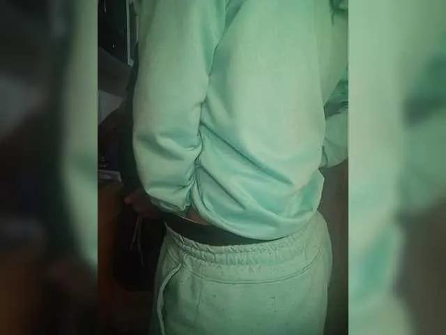 Offline Kingofqueen23 on BongaCams