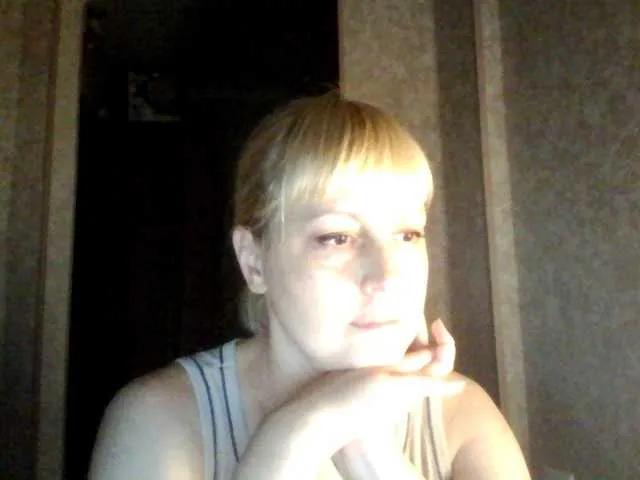 Offline krisss2016 on BongaCams