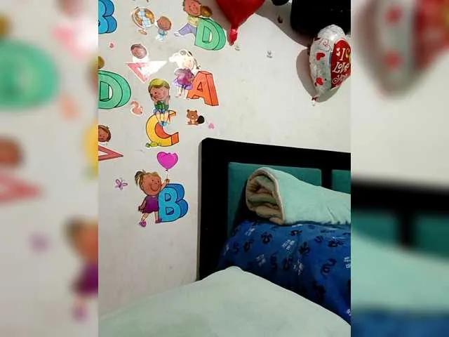 Offline Laperversa on BongaCams