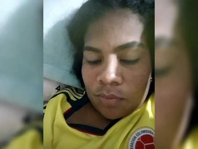 Offline Laperversa on BongaCams