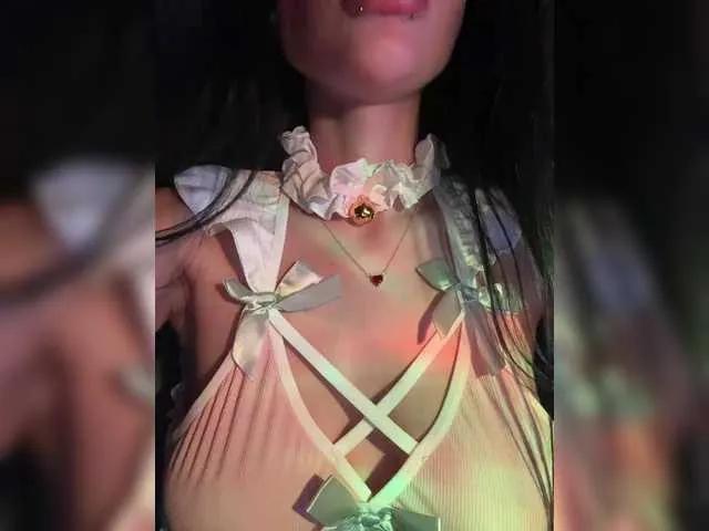 Offline LeCriss on BongaCams