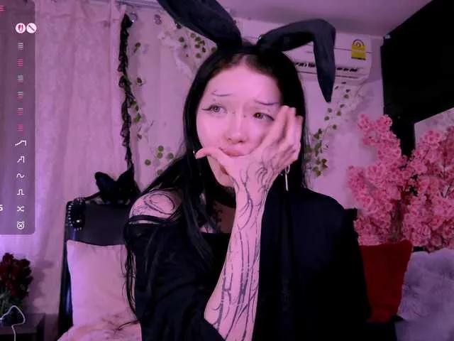 Freechat Leinbone on BongaCams