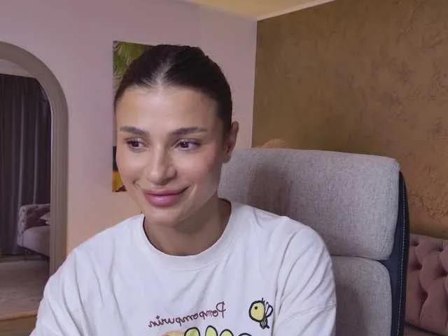 Offline LennaGodess on BongaCams