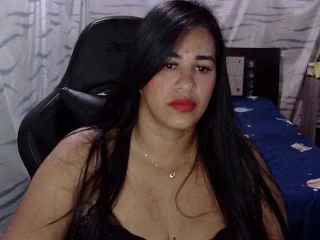 Letty33 — Su expresin Las ganas de interactuar su tiempo y dedicacin que me dan ,Conocer diferentes fetiches que te atraen y poder cumplirlos junto a ti ..