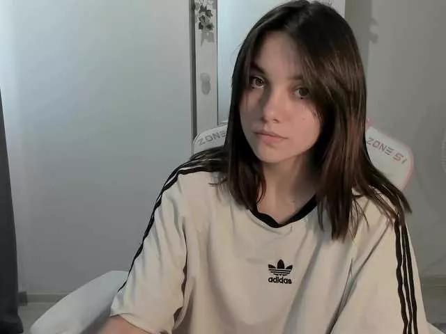 Offline Lisamurm on BongaCams