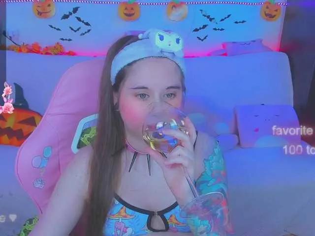 LittleKitsune on BongaCams 