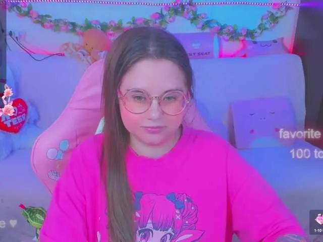 LittleKitsune on BongaCams 