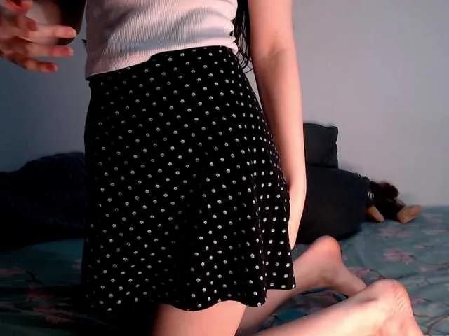 Freechat littleowlx on BongaCams