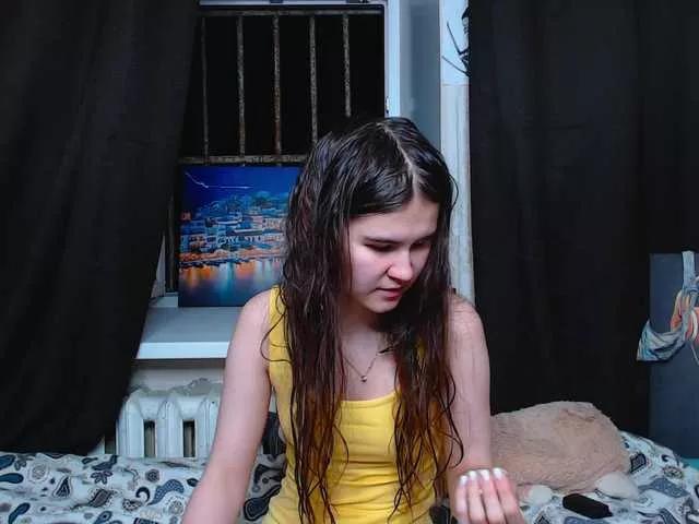 Freechat littleowlx on BongaCams