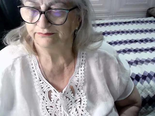 BongaCams LolkaAlyss is Freechat LolkaAlyss — I get turned on very fast by roleplaying games and by people who know what they want