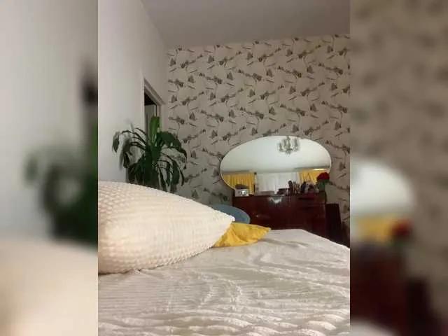 Offline LoveLama on BongaCams