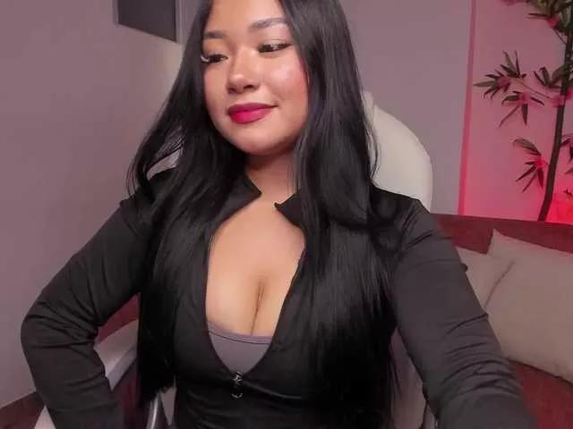 Offline Lulusakura on BongaCams