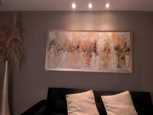 Freechat MaiaCollins1 on BongaCams