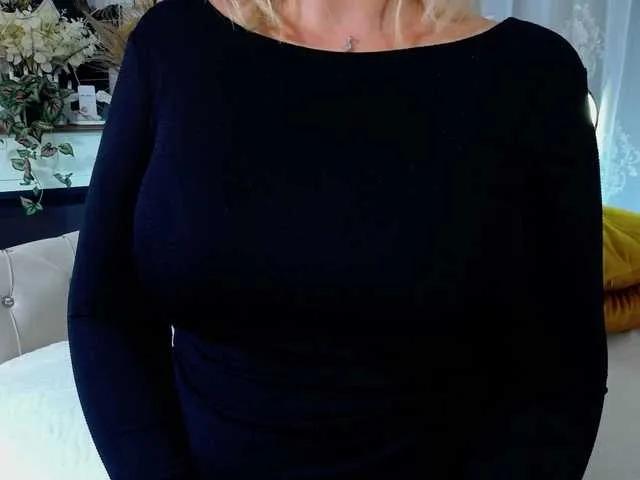 Freechat Malvvina on BongaCams