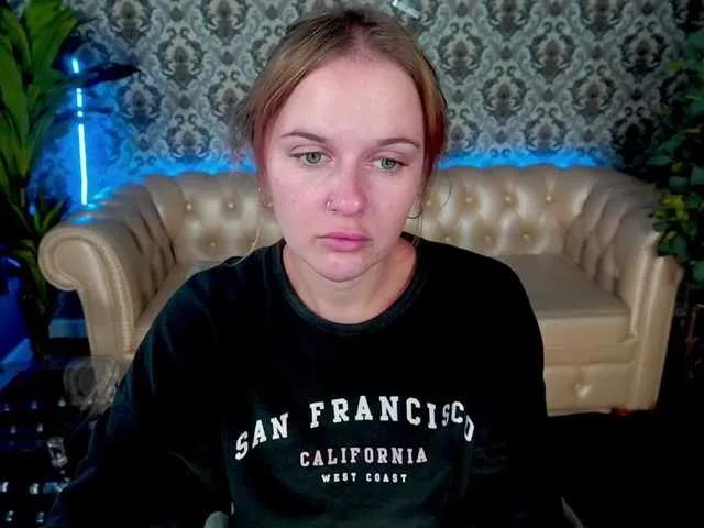 Offline MaribelRiver on BongaCams