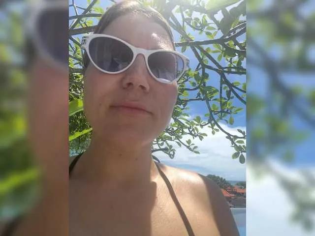 Offline MarinaFit on BongaCams