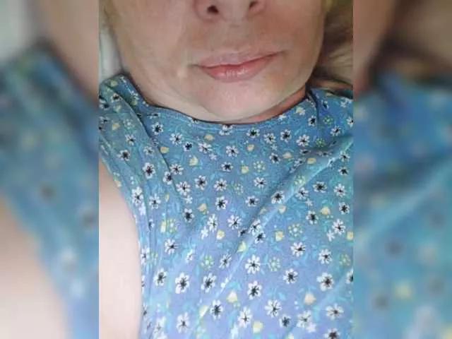 Offline Marionaa on BongaCams