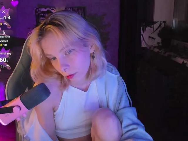 BongaCams Marrmariss is Freechat Marrmariss — Charismatic people who know how to laugh